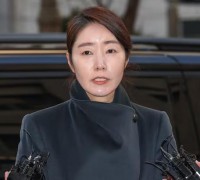 강선우, 경찰 출석 "원칙 지키는 삶 살아와…성실히 조사 임하겠다"